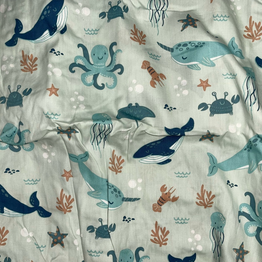 Two pack fitted crib sheets